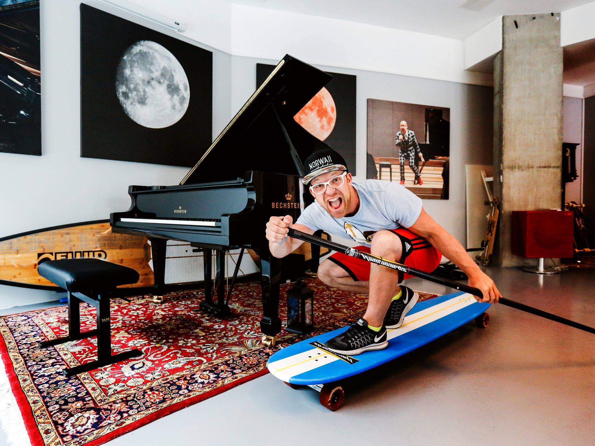 Pianist Aksel Kolstad på sunnmørsturne september 2020